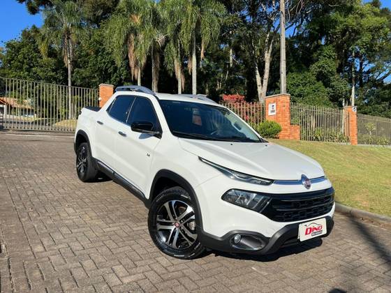 FIAT TORO 2.4 16V MULTIAIR FLEX VOLCANO AT9
